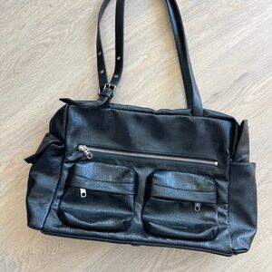Samo Ondoh Pocket Utility Bag In Black